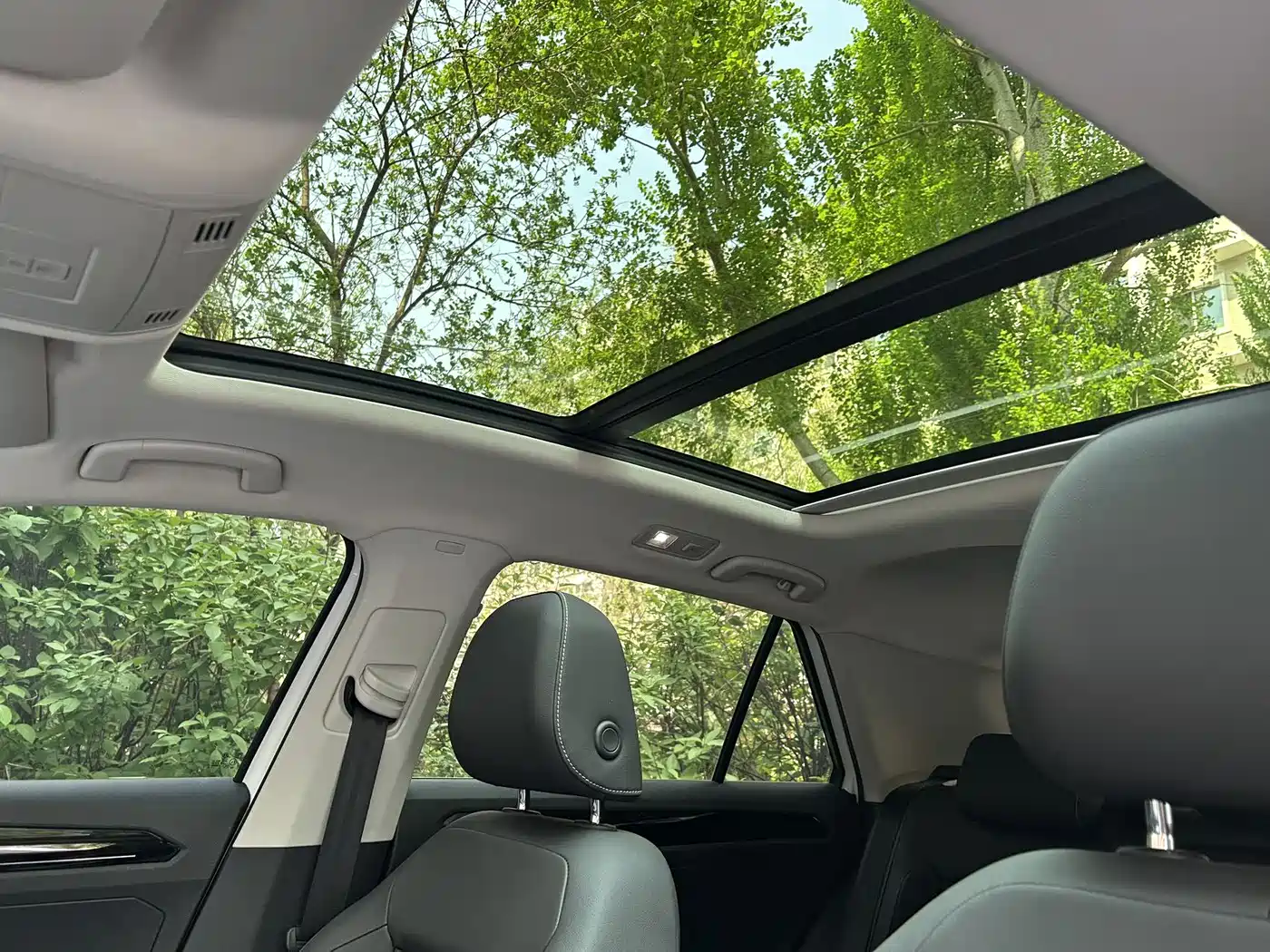 Volkswagen T-ROC 2022 280TSI DSG 2WD Comfort PLUS фото 9