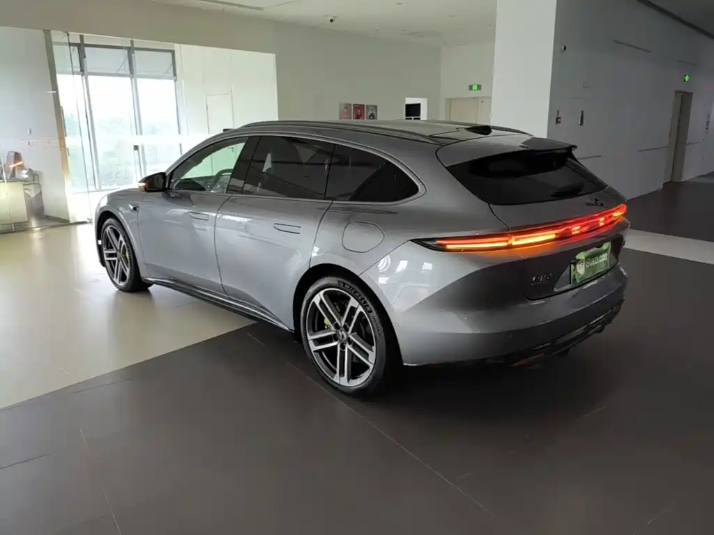 NIO ET5T 2026 2025 Model Champion Commemorative Edition 75kWh Touring