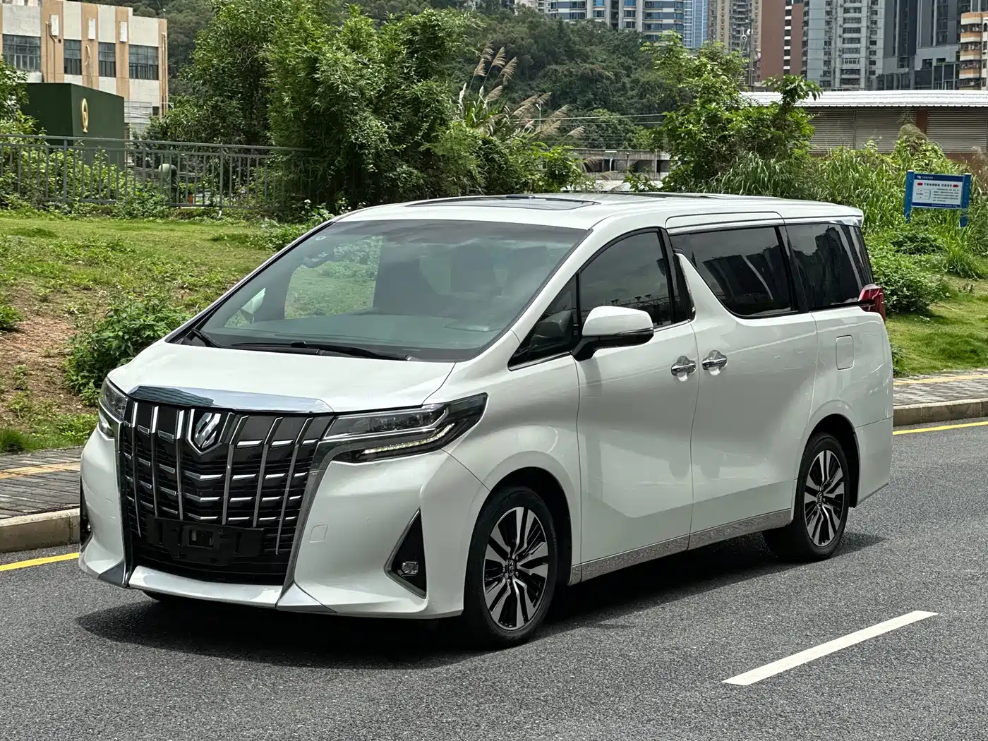 Toyota Alphard 2018 Facelift 3.5L Premium Edition