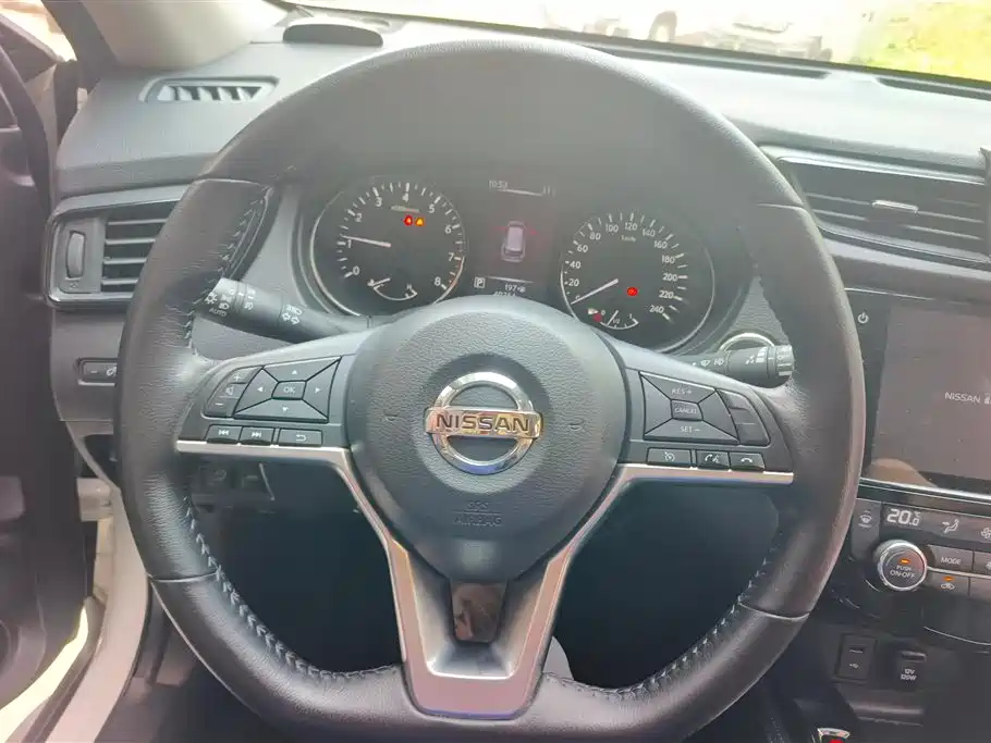NISSAN QIJUN