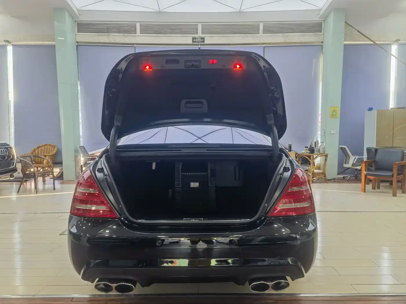 Mercedes-Benz S-Class AMG 2010 AMG S 65 фото 15