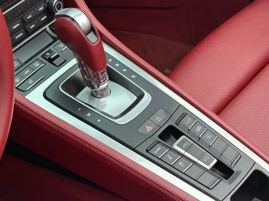Porsche 718 2020 Boxster 2.0T фото 15