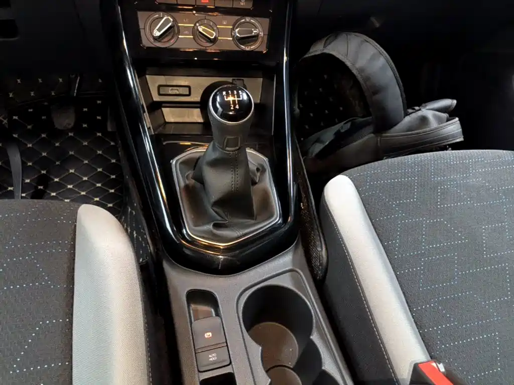 Фото 14 - Jetta VS5