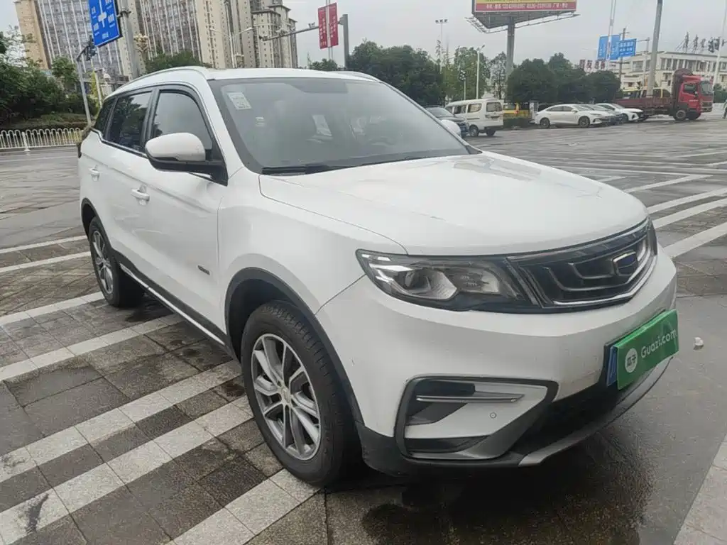 Фото 4 - Geely Boyue