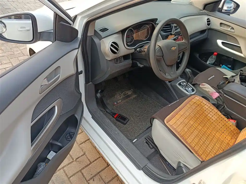 Chevrolet Sail 2015 Sail 3 1.3L AMT Ideal Edition фото 12