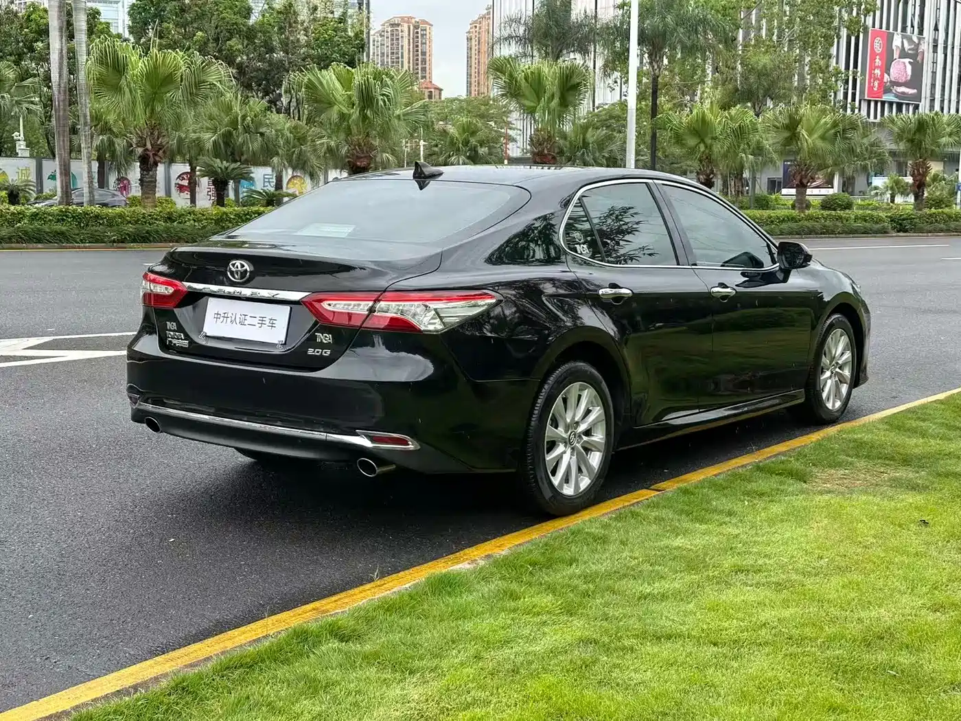 Toyota Camry 2018 2.0G Luxury Edition фото 4