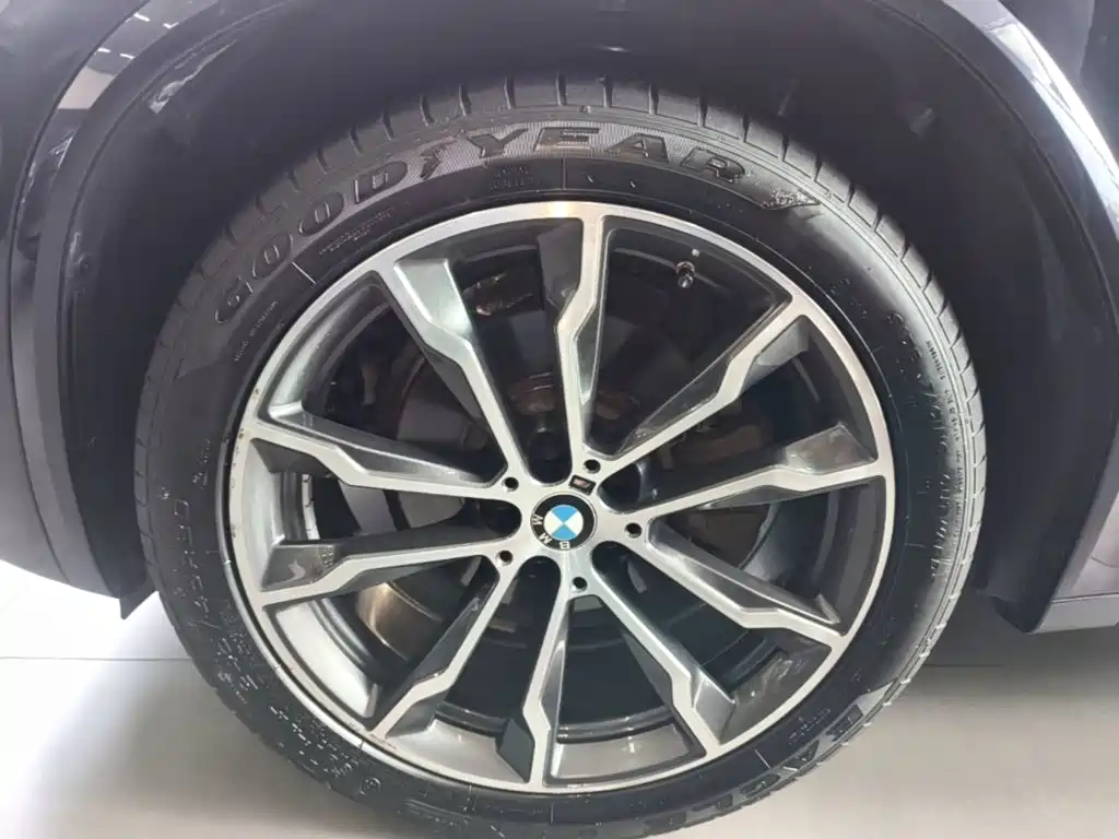 Фото 23 - BMW X3