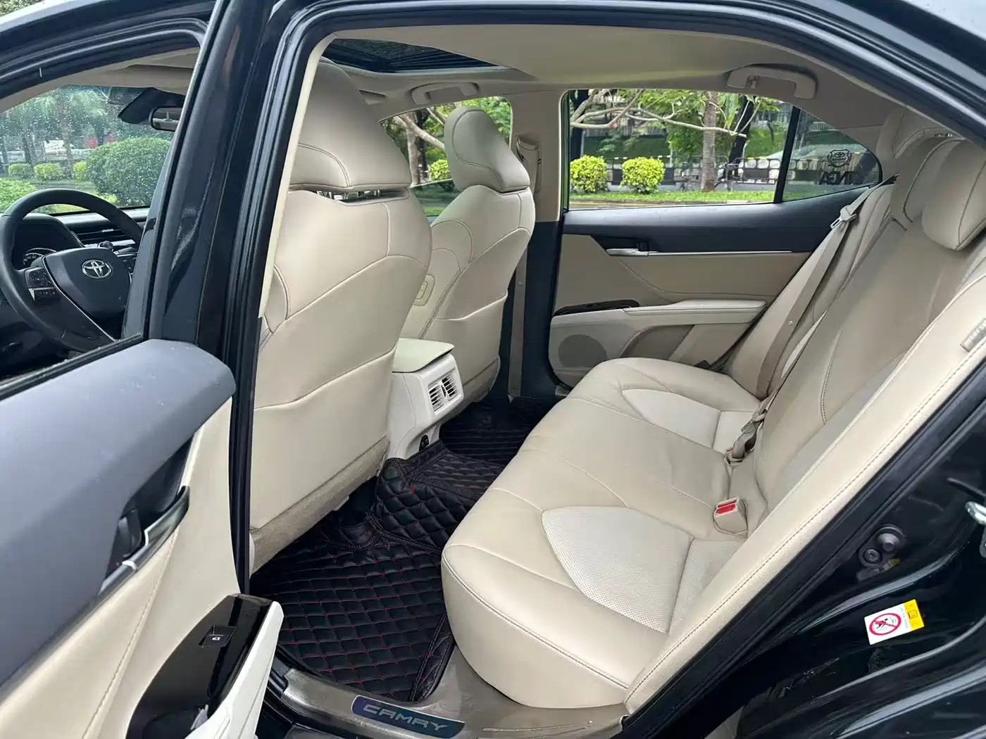 Toyota Camry 2018 2.0G Luxury Edition фото 7