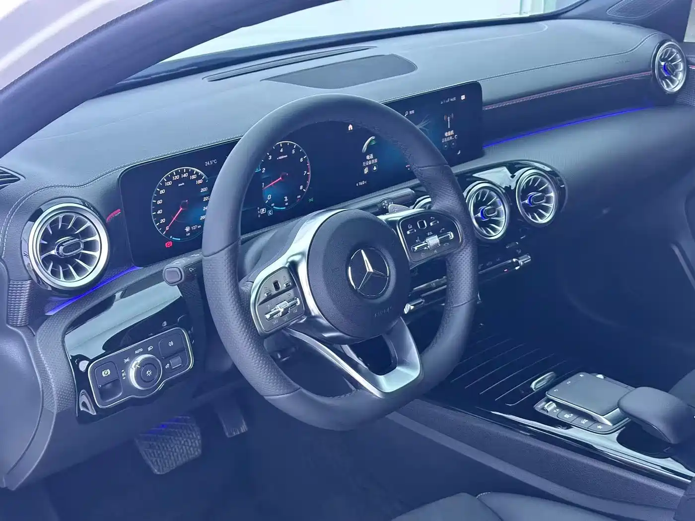 Фото 6 - Mercedes-Benz A-Class