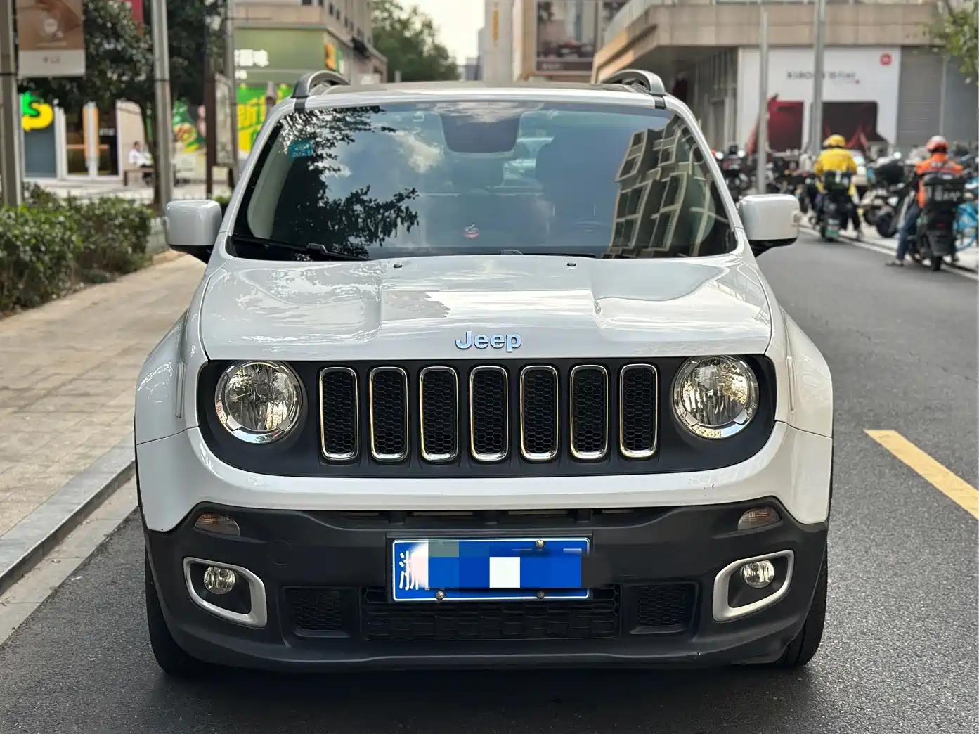 Фото 2 - Jeep Renegade