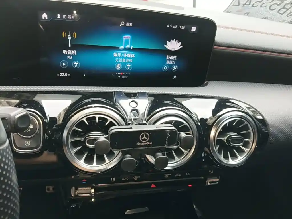 Mercedes-Benz CLA (Import) 2022 2021 CLA 200