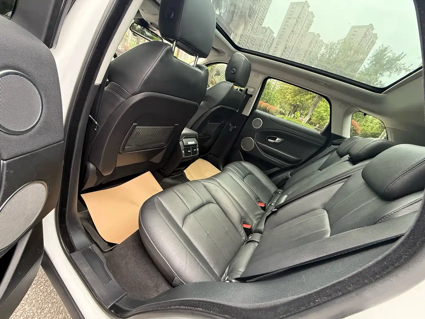 Land Rover Range Rover Evoque 2018 240PS SE Smart Edition фото 9