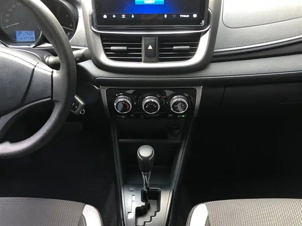 Toyota YARiS L Zhi Xuan 2020 Zhiyan X 1.5L CVT Premium Edition фото 10