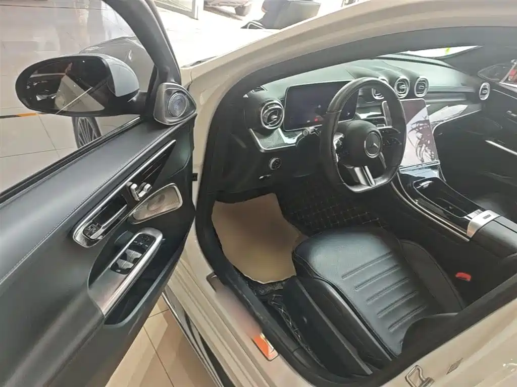 Mercedes-Benz C-Class 2022 Facelift C 260 L Sport фото 16