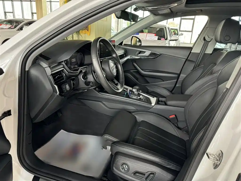 Audi A4L 2020 40 TFSI Fashion Dynamic Edition фото 9