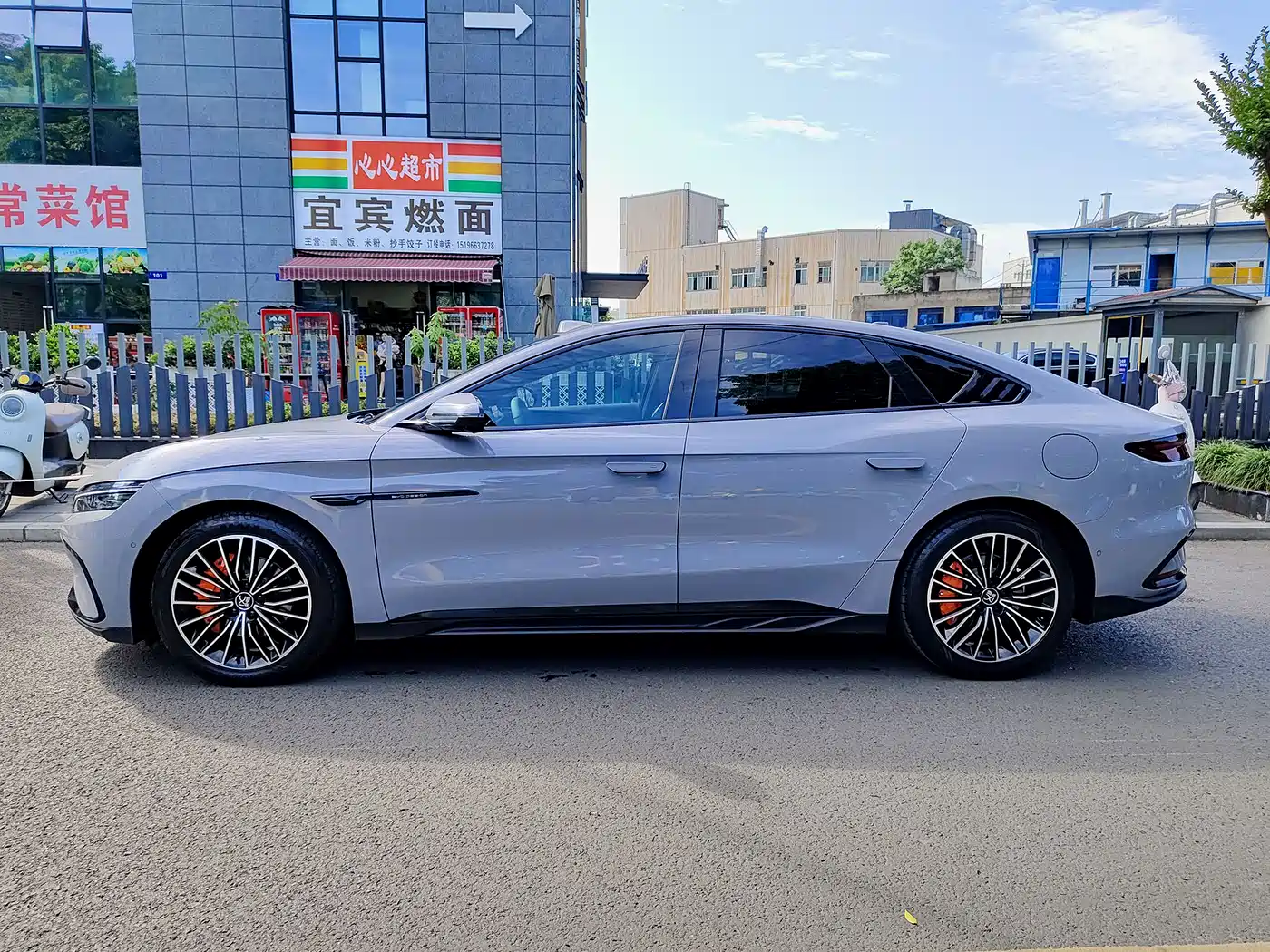 BYD Han 2025 DM-i Smart Driving Edition 125KM LiDAR Flagship фото 3
