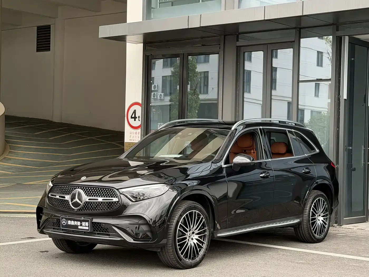 Mercedes-Benz GLC 2026 2026 GLC 300 L 4MATIC Luxury 5-Seater