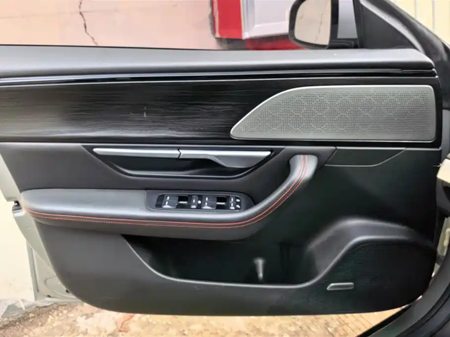 XIAOPENG P7