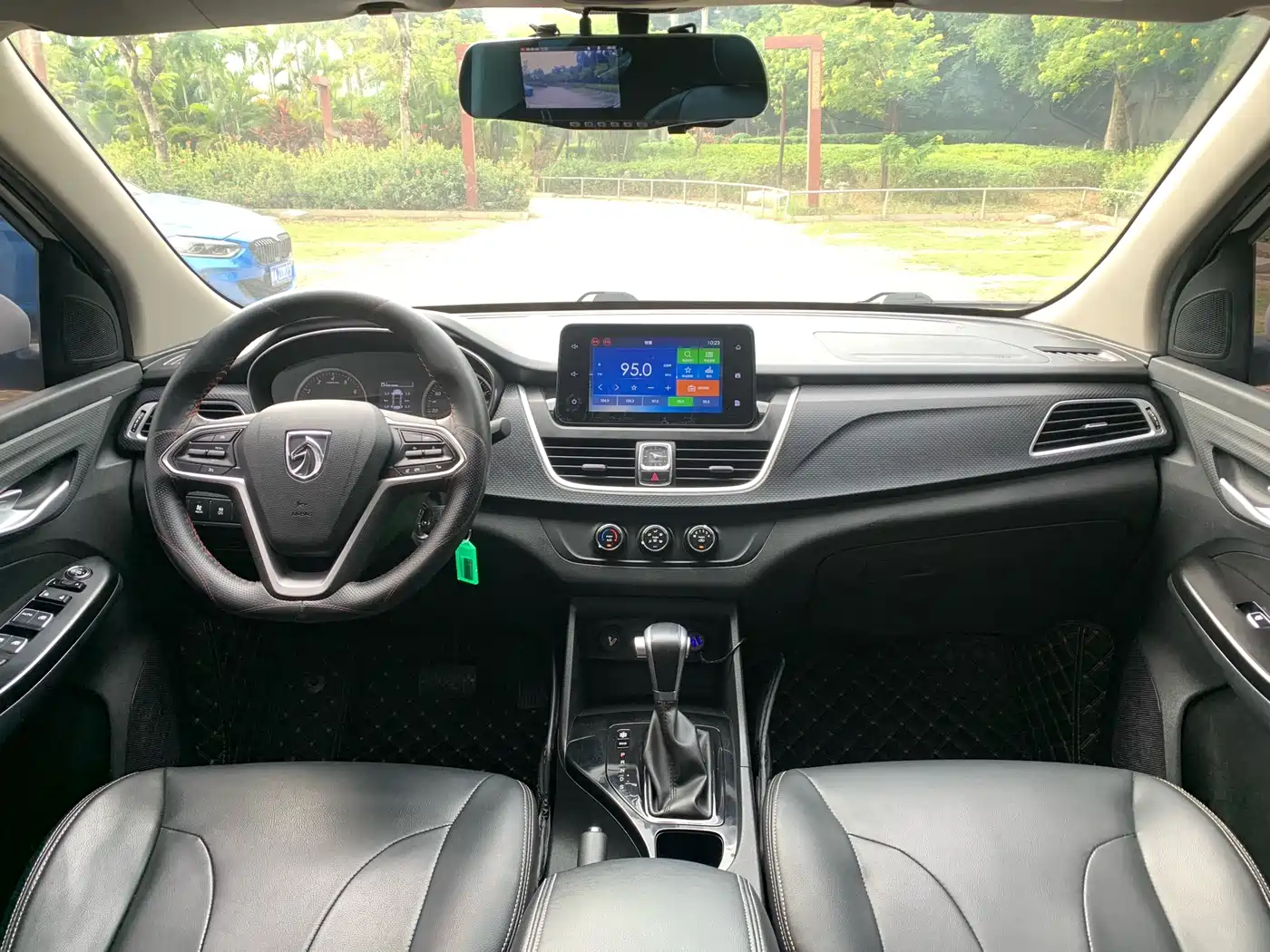 Baojun 730 2019 2019 1.5T CVT Fashion 7-Seater China V