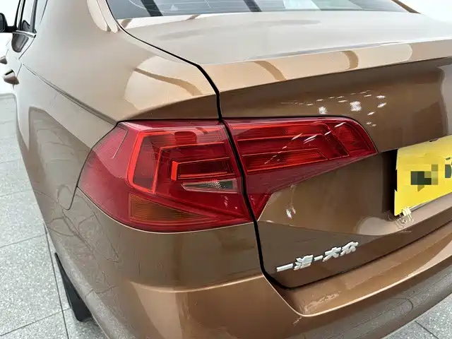 Volkswagen Bora 2018 1.5L Automatic Comfort фото 18
