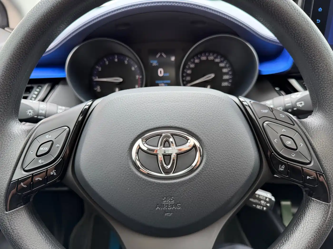 Toyota C-HR 2022 2.0L Leading Edition фото 12