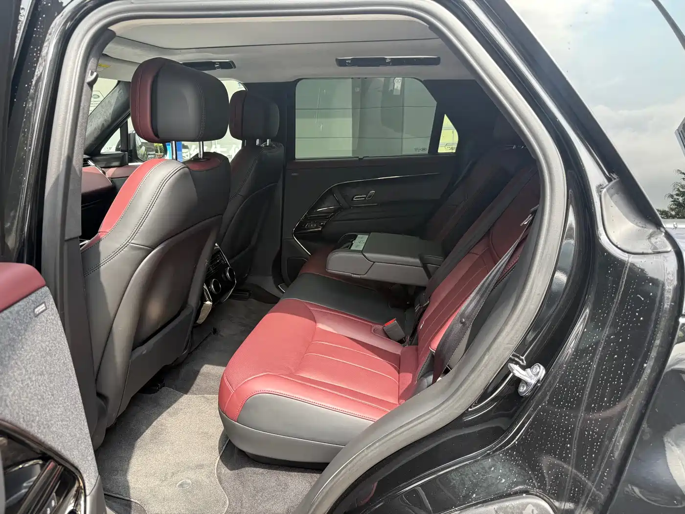 Land Rover Range Rover Sport 2024 400PS Exemplary Edition фото 5