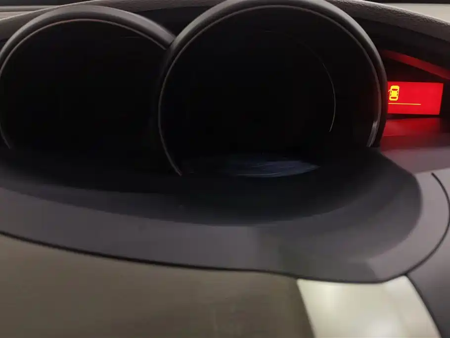 Toyota E'Z 2014 Xingyao 180E CVT Elite фото 14