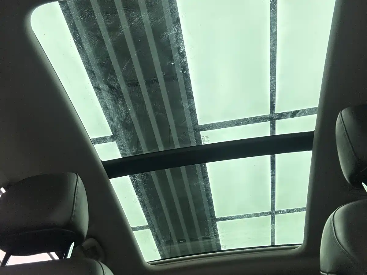 Roewe RX8 2018 2018 30T Internet-connected 2WD Ultimate Edition