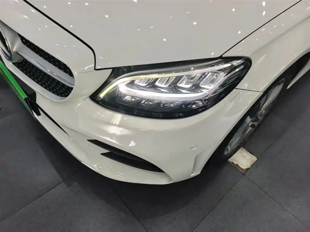 Mercedes-Benz C-Class 2020 C 260 L Sport фото 24