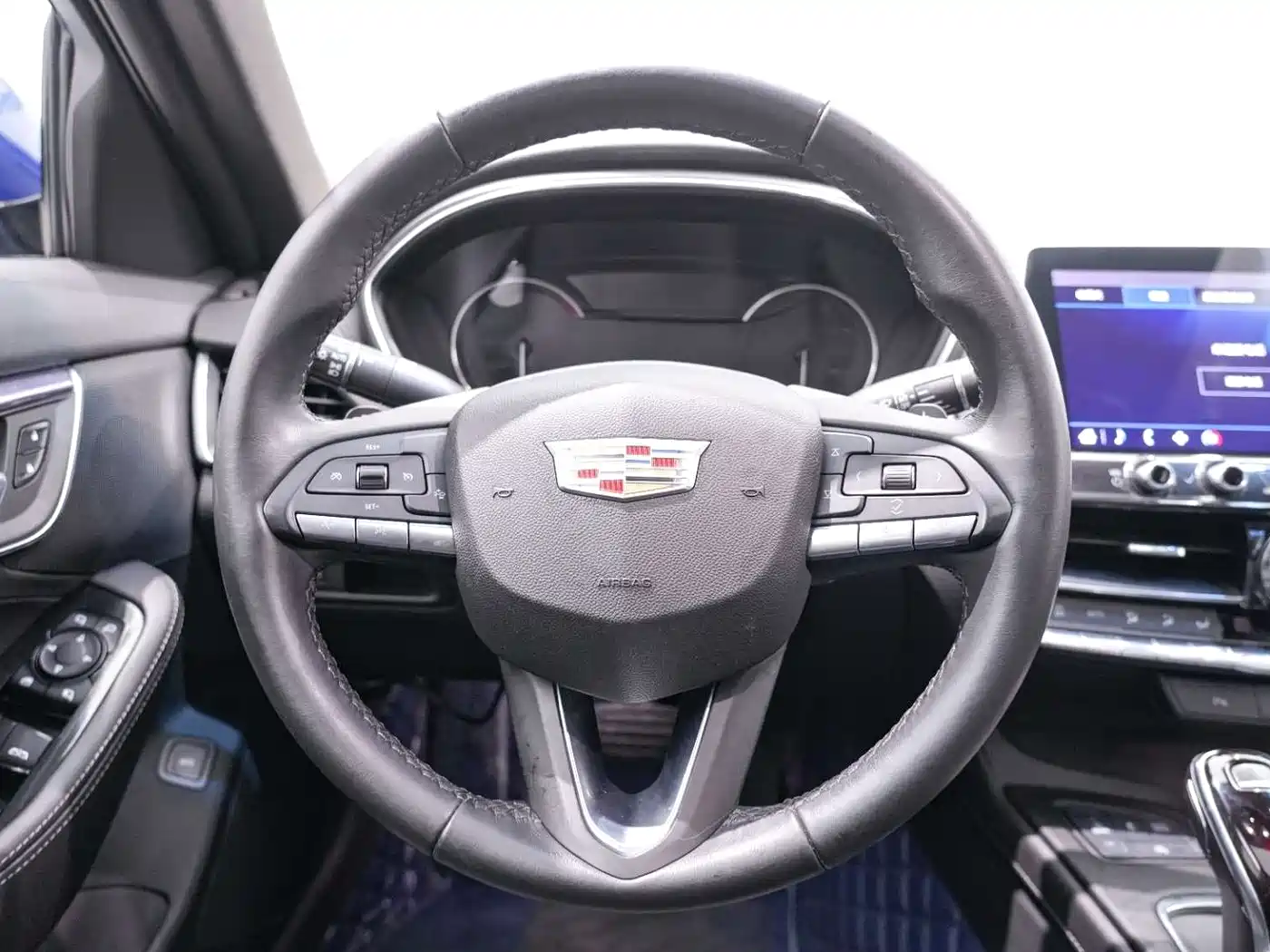 Фото 16 - Cadillac CT5