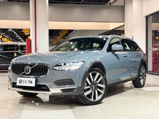 volvo v90