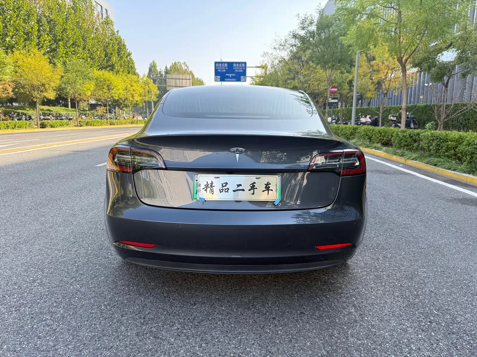 Фото 7 - Tesla Model 3