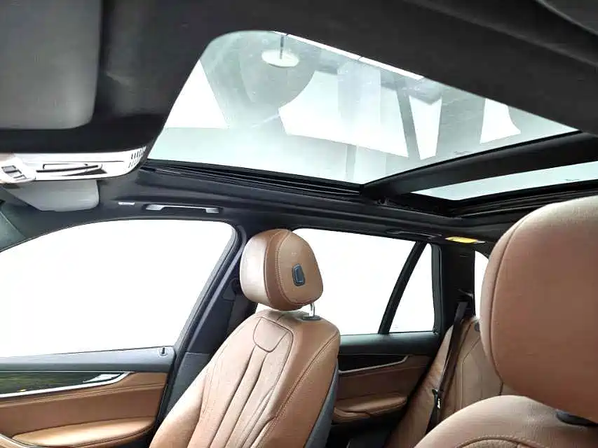 Photo 6 - BMW X5 (Import)