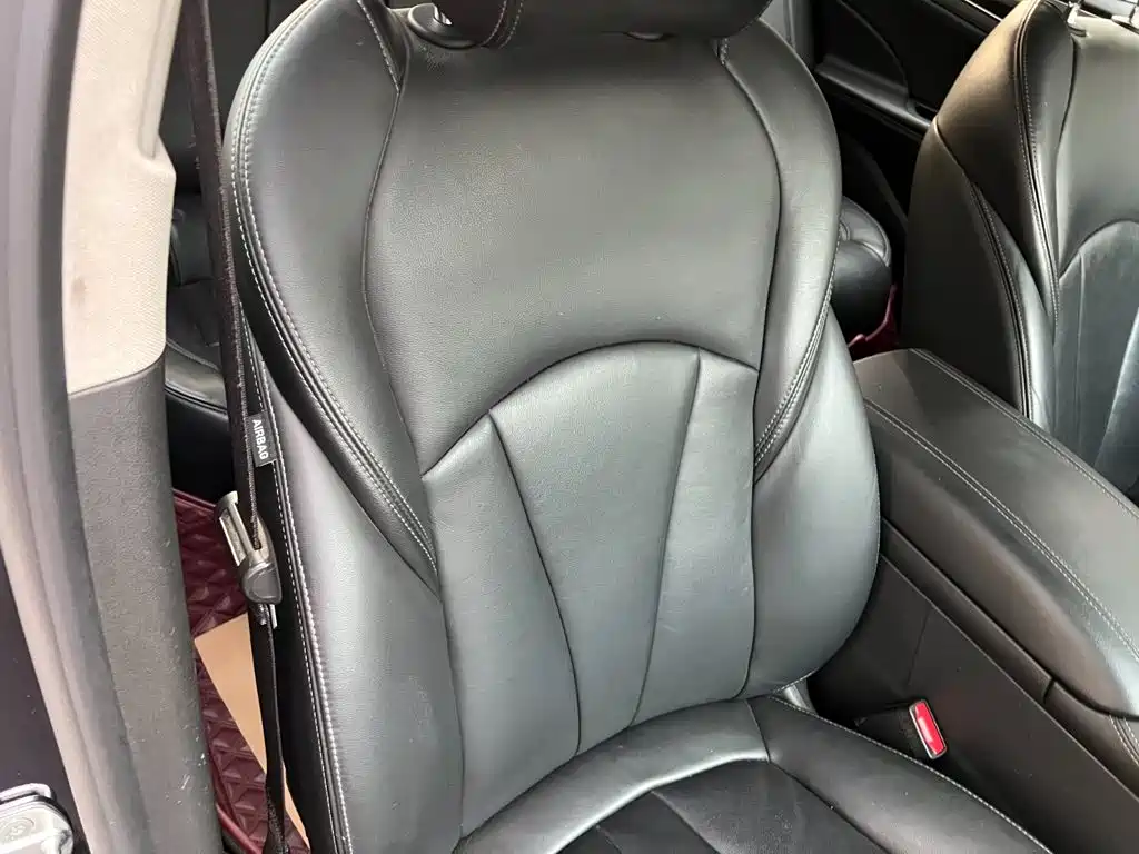 Фото 23 - Buick LaCrosse