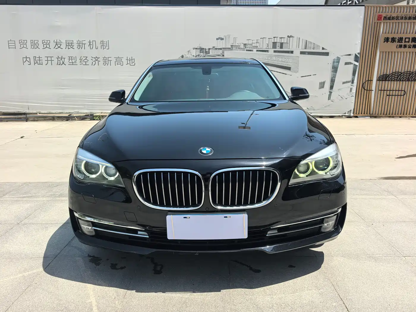 BMW 7 Series 2013 Model 730Li Luxury фото 2