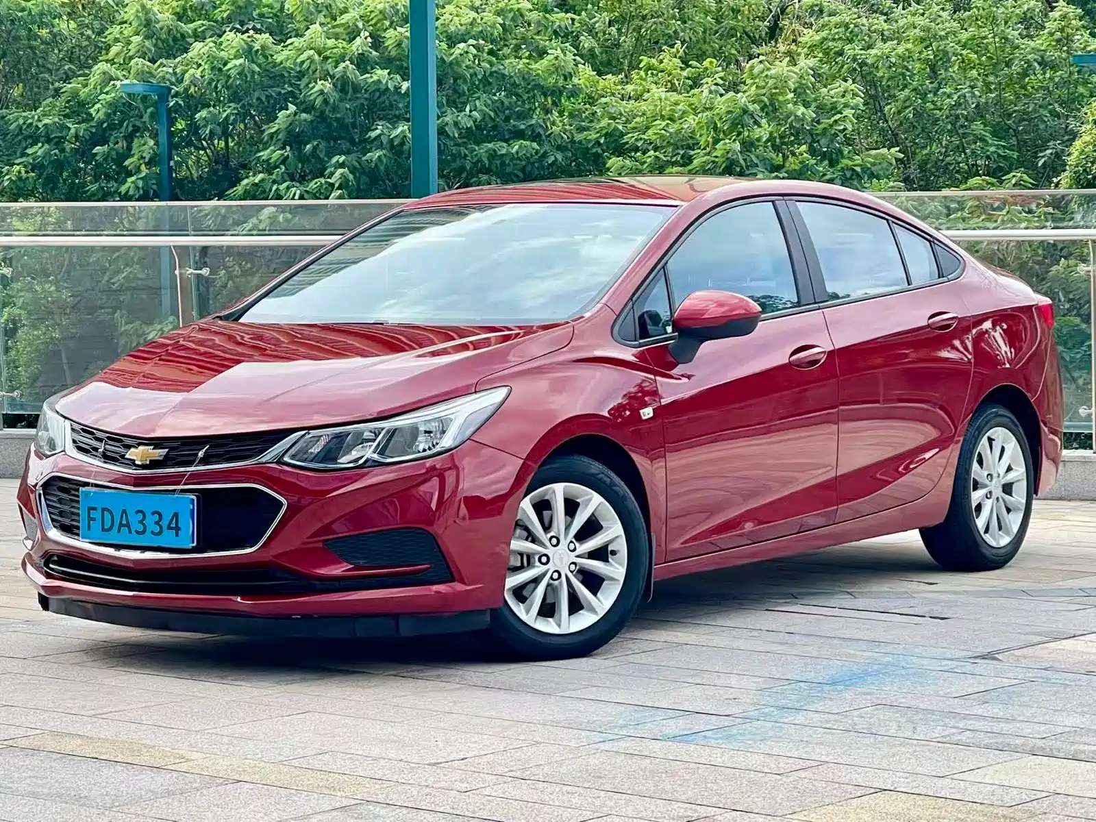 Photo 1 - Chevrolet Cruze