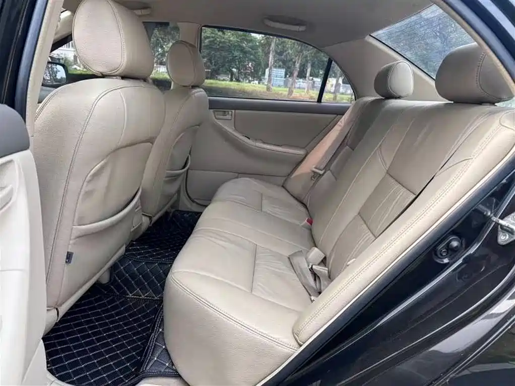 Toyota Corolla 2010 1.6L Manual Classic Edition фото 6