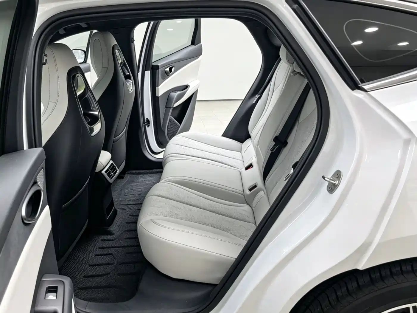 BYD Seal 06 New Energy 2024 DM-i 120KM Premium фото 9