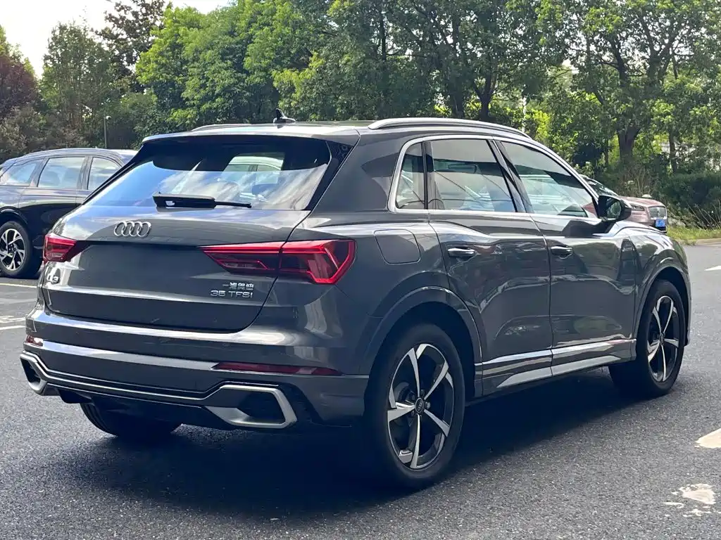 Audi Q3 2025 2025 quattro 45th Anniversary Edition 35TFSI Fashion Dynamic