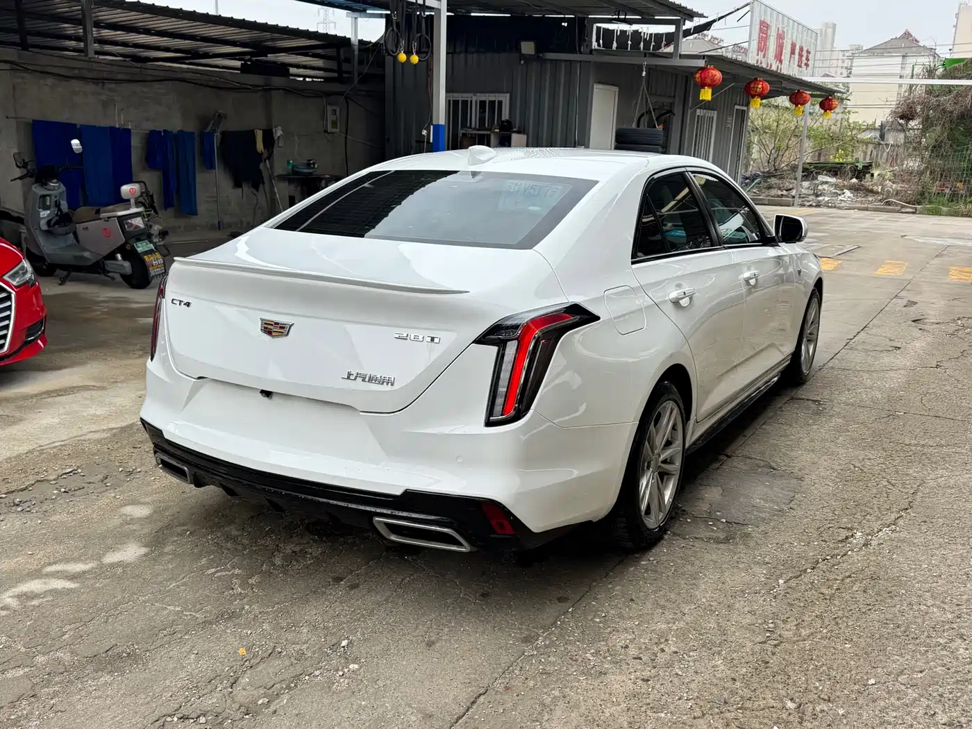 CADILLAC CT4