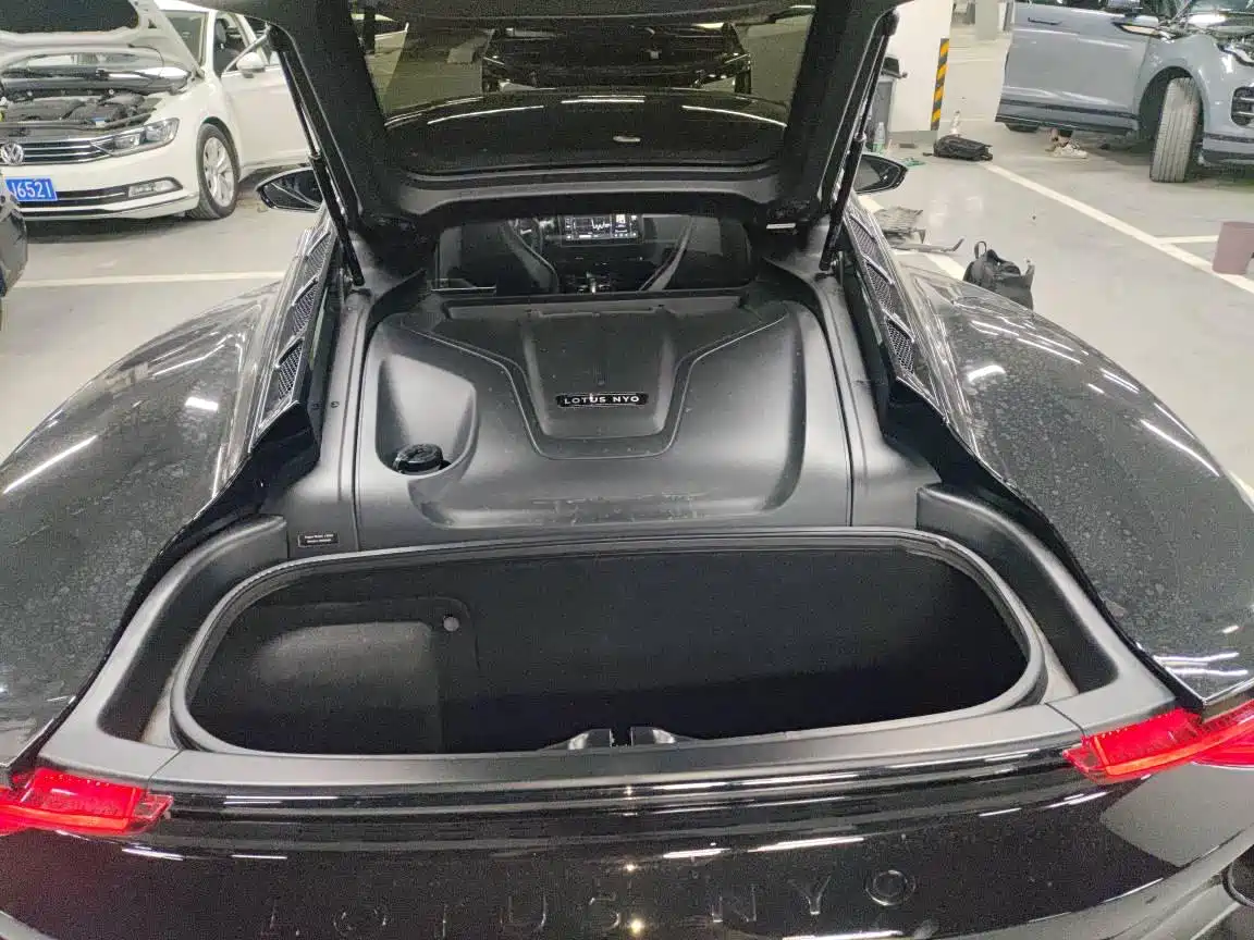 Lotus Cars EMIRA 2021 2.0T DCT First Edition фото 3