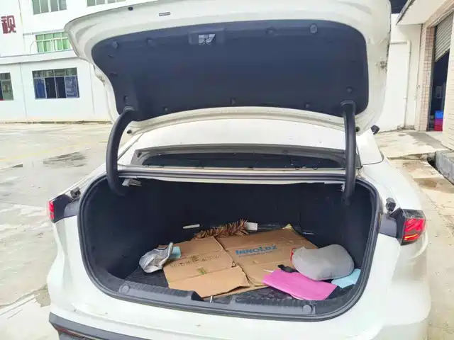 Geely Galaxy Galaxy L6 2023 60km PLUS — фото 5