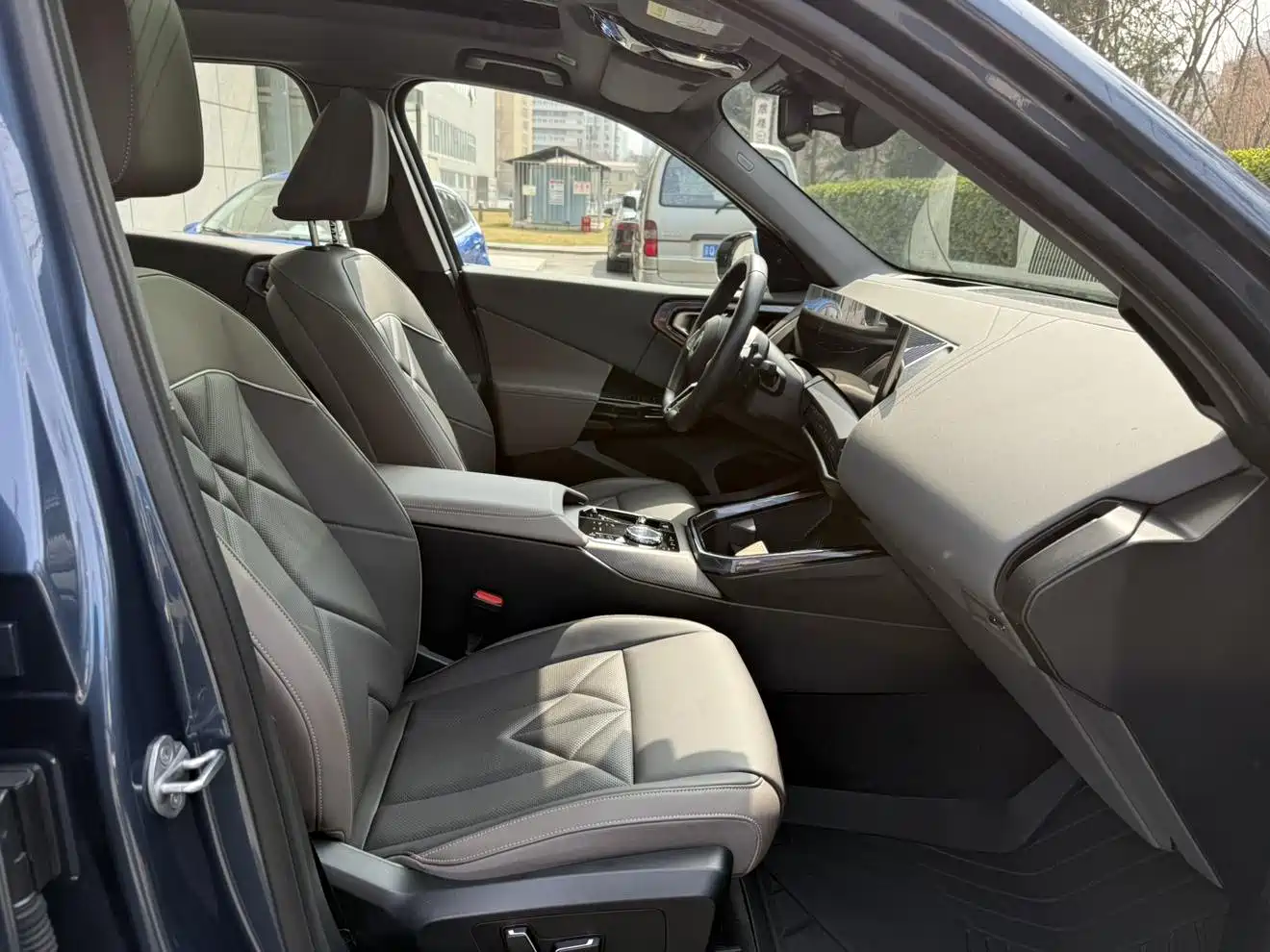 BMW X3 2025 xDrive30L Premium M Sport Package фото 19