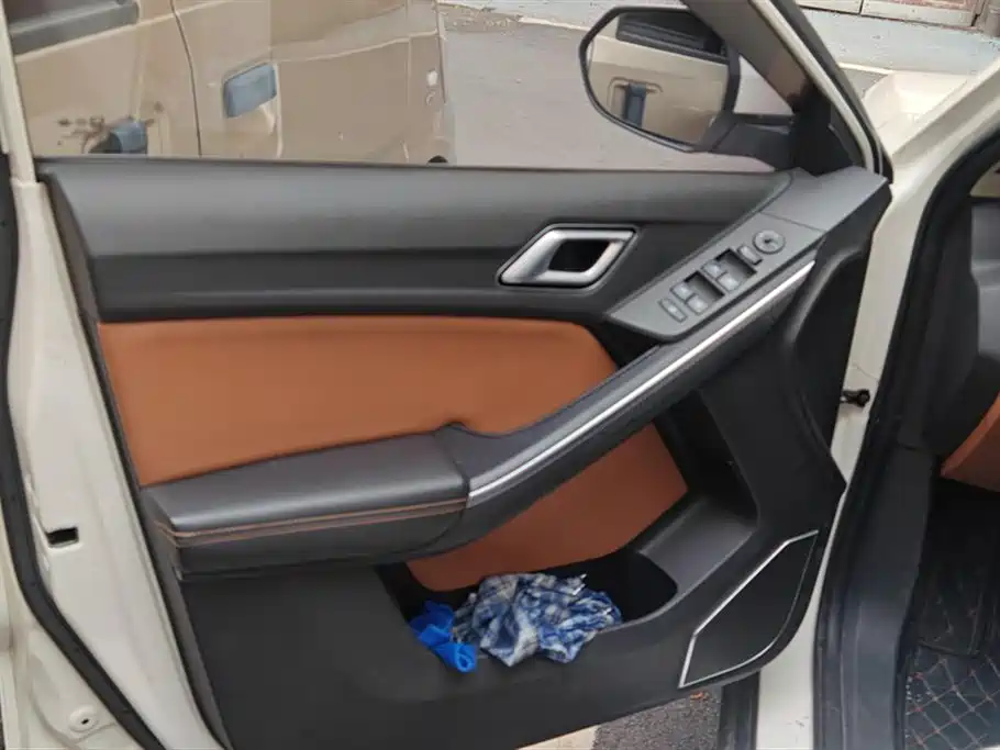 JIANGLING YUSHENG S330