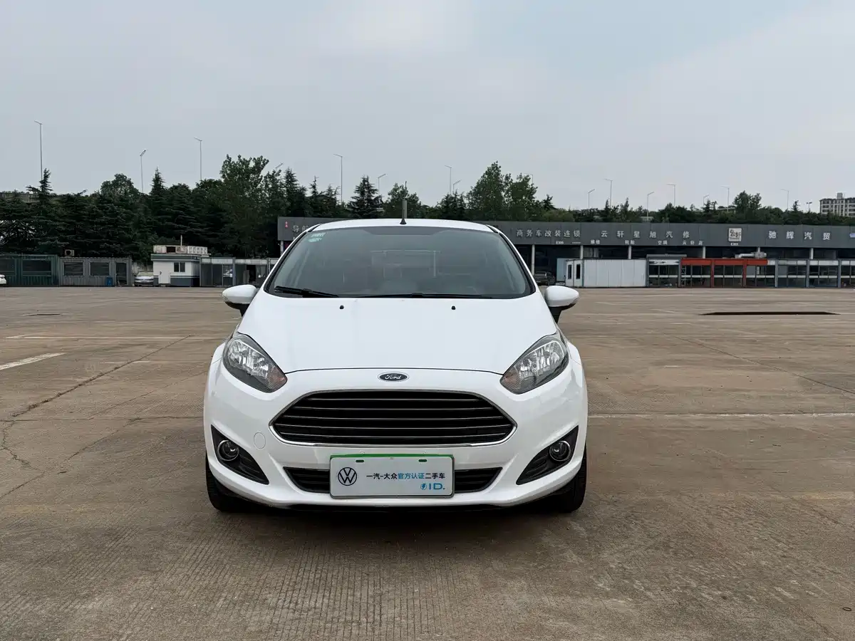 Ford Fiesta 2015 2013 Hatchback 1.5L Automatic Fashion