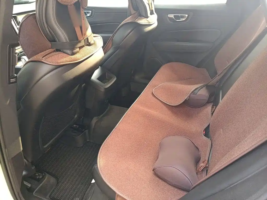 Photo 13 - Volvo XC60