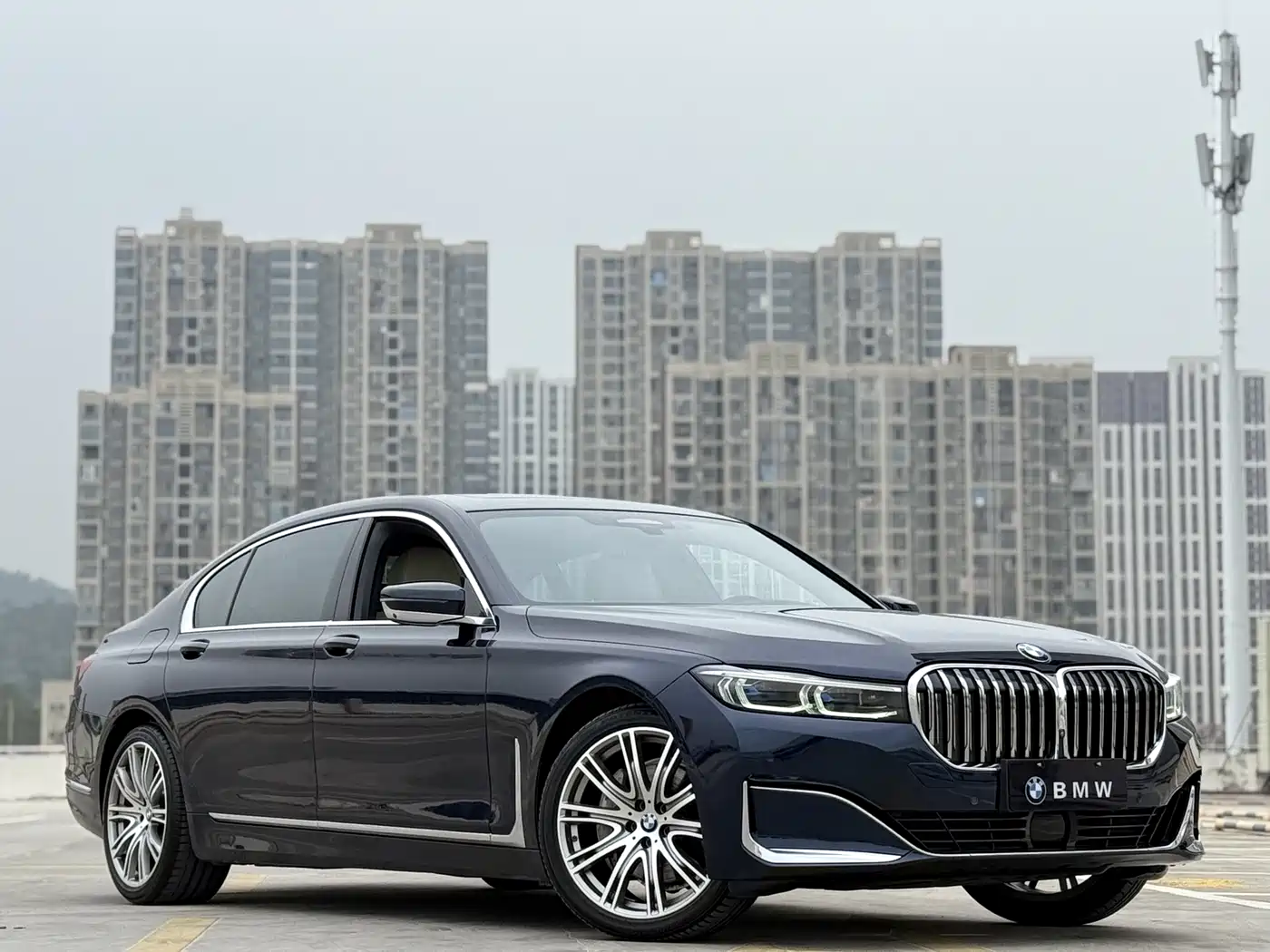 BMW 7 Series 2019 Facelift 740Li xDrive Executive Luxury Package фото 4