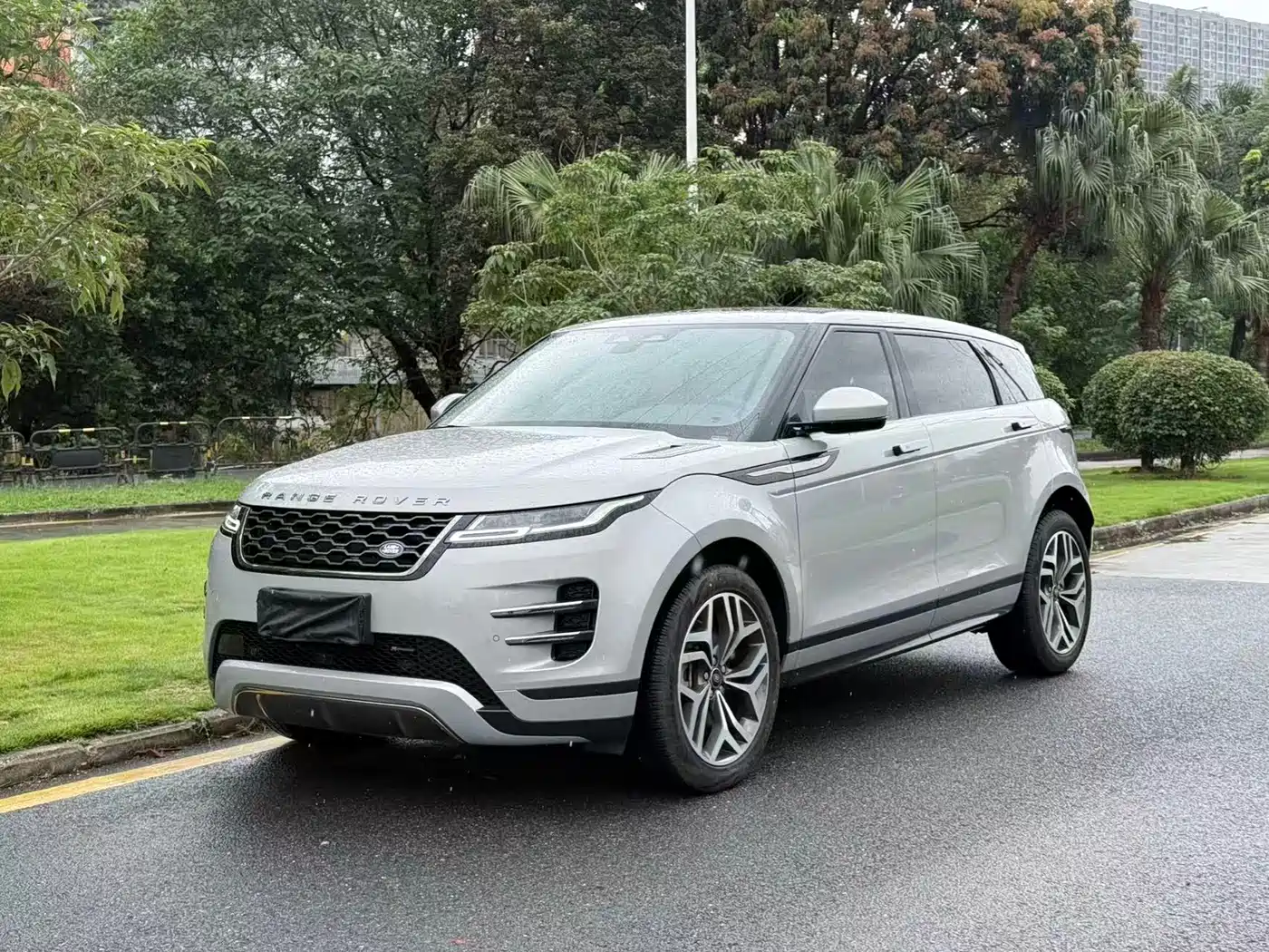 Land Rover Range Rover Evoque 2023 Range Rover Evoque L 249PS Luxury Edition