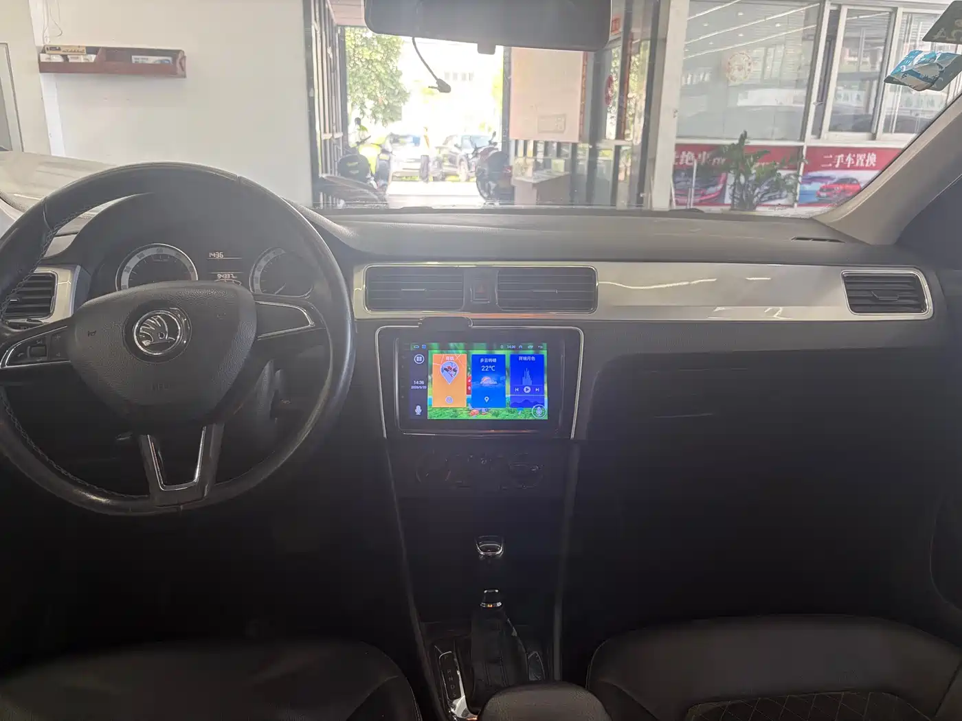 Škoda Rapid 2018 1.6L Automatic Comfort Edition фото 6