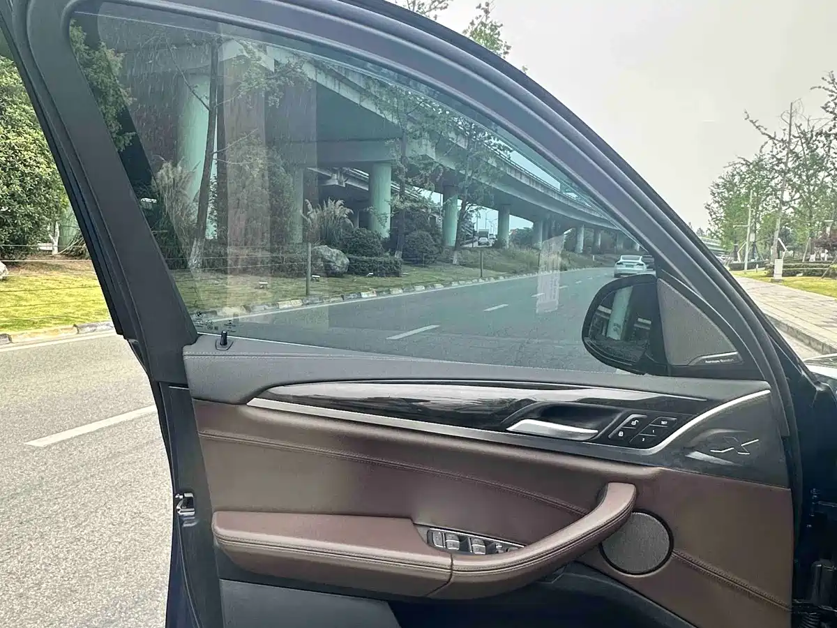 BMW X3 2021 xDrive30i Leading M Sport Package фото 3